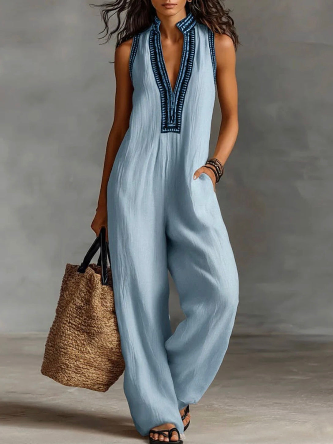 Fiamma | Sleeveless jumpsuit with high collar