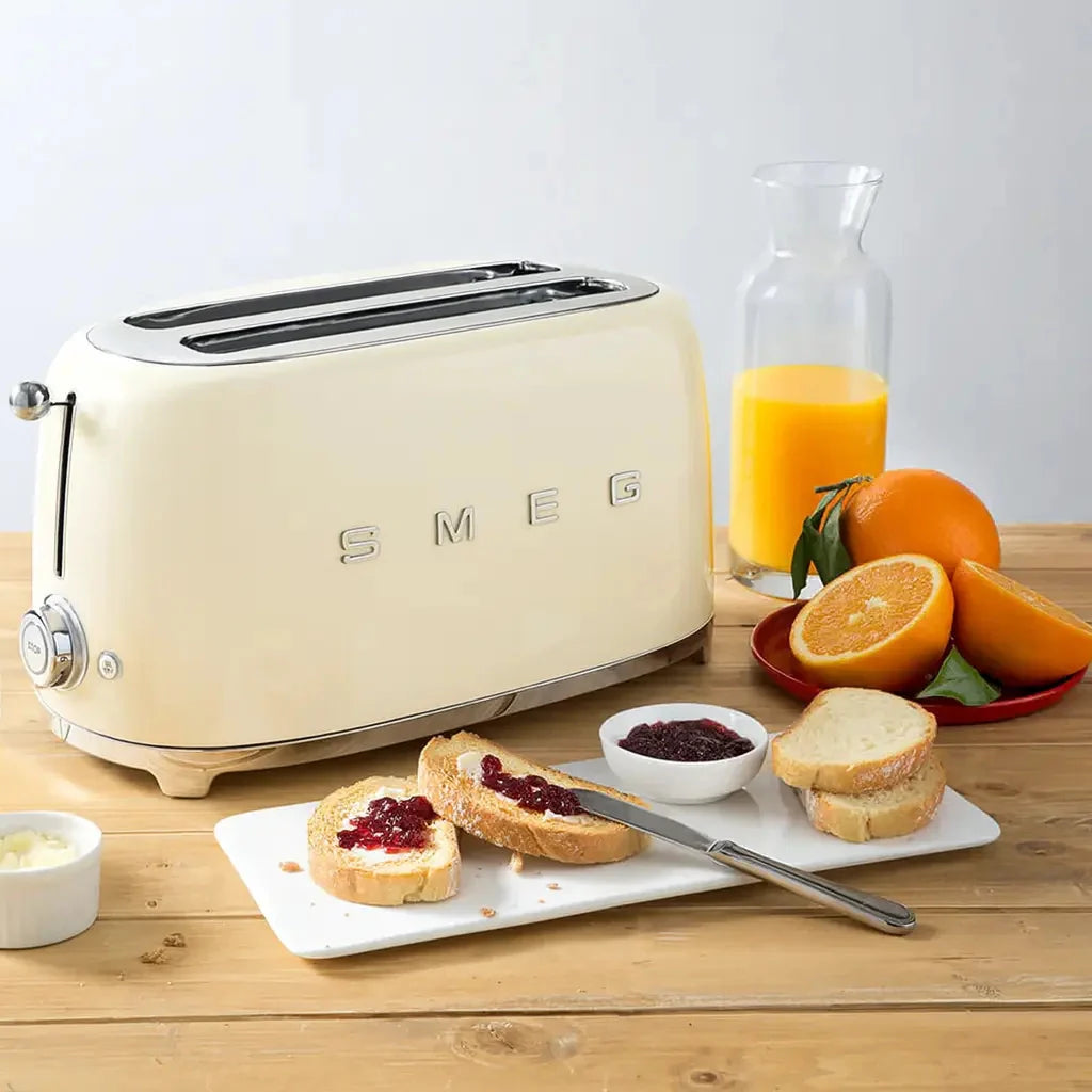 𝗦 𝗠 𝗘 𝗚 4-Slice Toaster